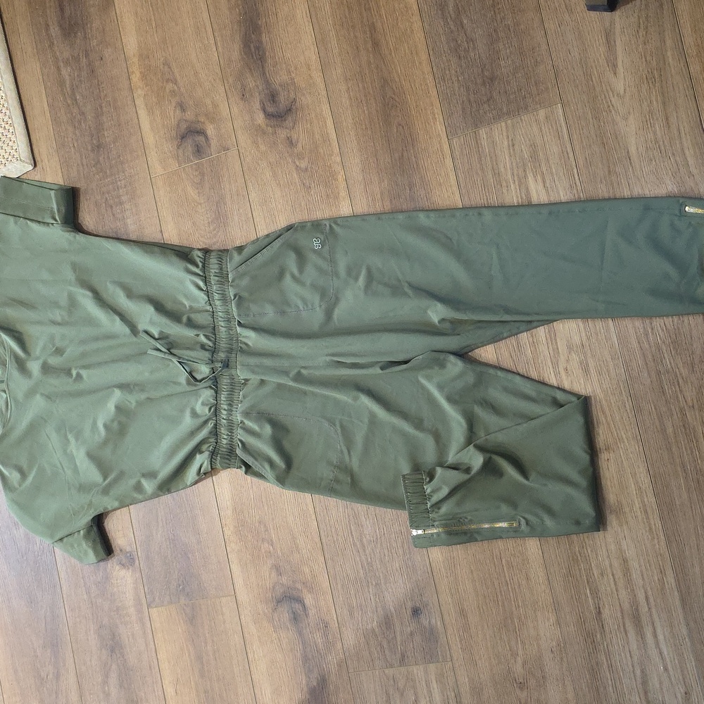 Albion Olive Green Short-Sleeve Jumpsuit